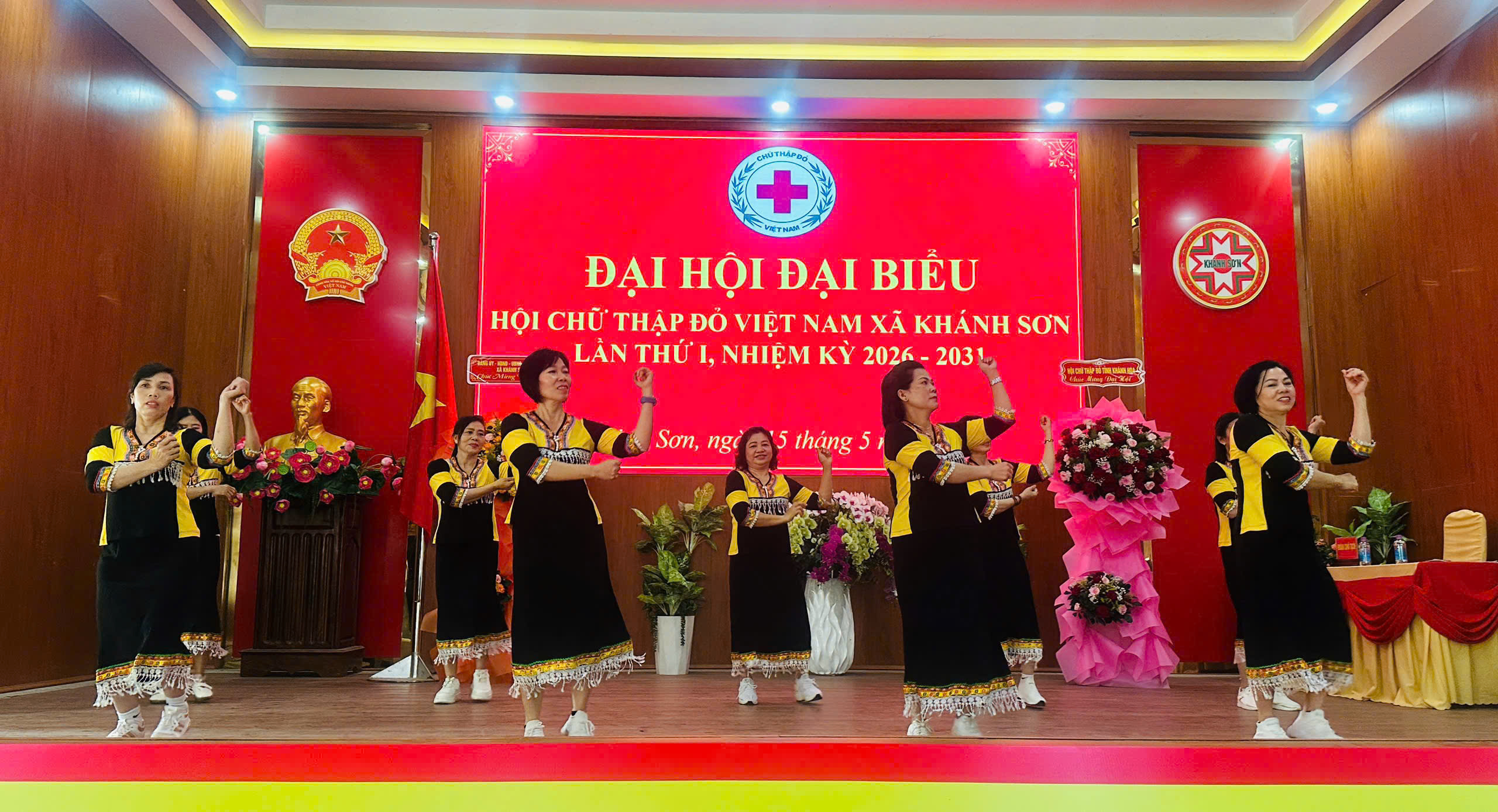 Đồng lòng vun đắp một Khánh Sơn nhân ái và phát triển
